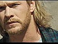 Chris Hemsworth se convierte en el dios Thor  | BahVideo.com