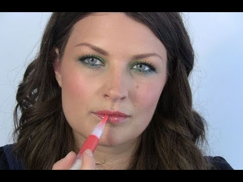 10 Minute Make-up - Bright eyeshadow tutorial | BahVideo.com