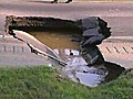 Take a Look Sinkhole on a Highway | BahVideo.com