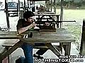 Podbi sobie oko karabinem  | BahVideo.com