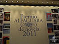 Recibe premio Alfaguara Juan Gabriel V squez | BahVideo.com