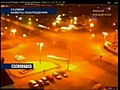 Tajemiczy obiekt lataj cy nad ulic - CZY KTO  | BahVideo.com
