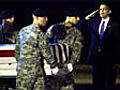 Letzte Ehre: Obama würdigt gefallene US-Soldaten | BahVideo.com