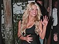 Jessica Simpson At The Little Door | BahVideo.com