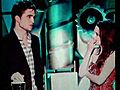 Robert Pattinson Kisses Taylor Lautner  | BahVideo.com