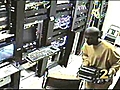 Laptop thief caught on tape | BahVideo.com