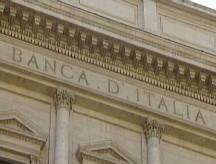 Banks slump on Italy debt woes | BahVideo.com