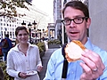 Griff Jenkins Fries a Turkey | BahVideo.com