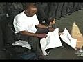 Autoridades mostrar n agresi n a nigeriano | BahVideo.com