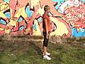 Fitness al parco esercizi di stretching | BahVideo.com