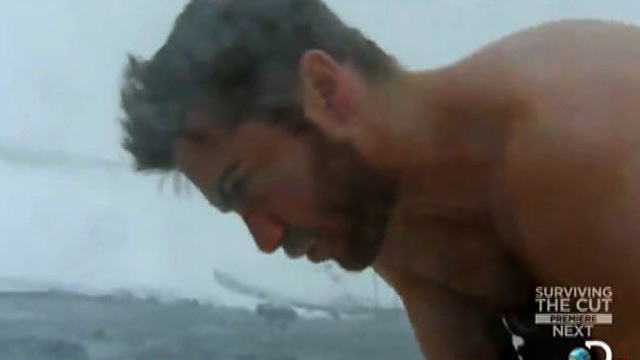 Jake Gyllenhaal Strips Down in Freezing Cold  | BahVideo.com