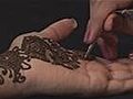 How To Become A Henna Artist | BahVideo.com