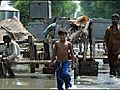 Two weeks on Pakistan struggles to overcome flood crisis | BahVideo.com