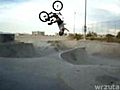 Nieudane salto na rowerze | BahVideo.com