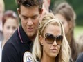 Katie Price and Leandro Penna Pucker up at the  | BahVideo.com