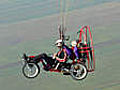 Motorgleitschirme Von fliegenden Fahrr dern  | BahVideo.com