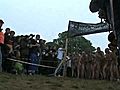 Danimarca giovani corrono nudi | BahVideo.com