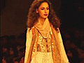 Manish s exotic Indian touch to Couture Week | BahVideo.com