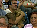G terie durant un match de volley | BahVideo.com