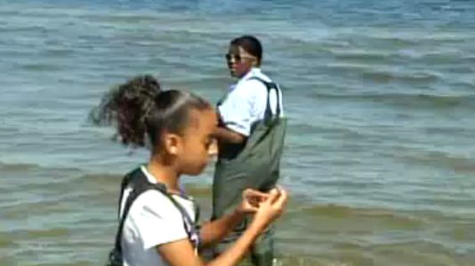Middle School Girls Study Water Off Coney Island | BahVideo.com