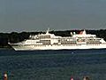 Cruise Ship Columbus und die Europa in der Kieler F rde | BahVideo.com