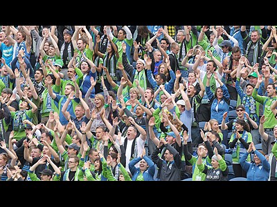 Sounder fans chant at Mastroeni | BahVideo.com