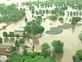 12 000 Evacuate North Dakota Town During Flood | BahVideo.com