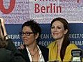 Moore Bening lesbian moms in Berlin fest film | BahVideo.com