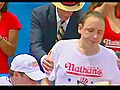 Speed-eating king downs 62 hot dogs in ten minutes | BahVideo.com