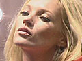Kate Moss nessun areo durante il matrimonio | BahVideo.com