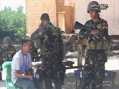 2 Americans abducted in southern Philippines | BahVideo.com