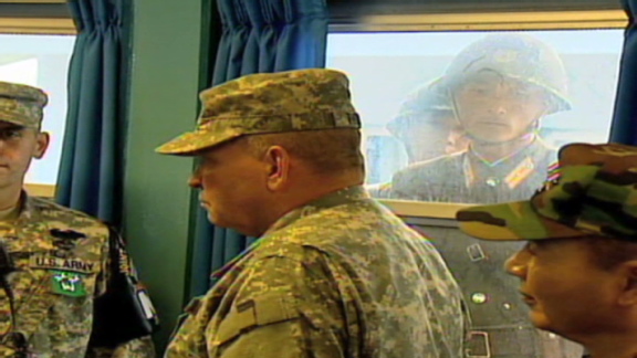 U S general faces North Koreans in DMZ | BahVideo.com