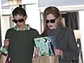 Nicole Kidman and Family Shopping in Australia | BahVideo.com