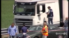 Misterioso omicidio di un camionista sull Autrostrada del Sole | BahVideo.com