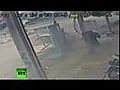Une voiture pieg e explose en Thailande | BahVideo.com