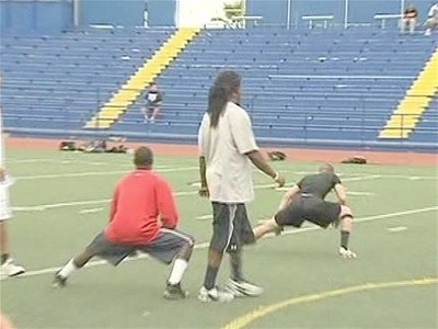 NFL Player Teaches Youth Football Camp | BahVideo.com