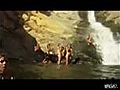 Un saut rat du haut d une falaise FAIL | BahVideo.com