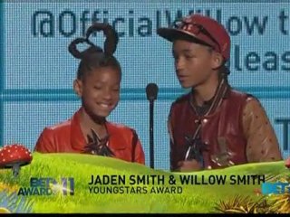 Willow and Jaden Smith win at BET Awards | BahVideo.com