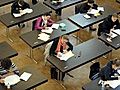 Rum niens Sch ler schummeln beim Abitur | BahVideo.com