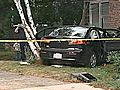 Robbers Crash Into Home During Chase | BahVideo.com