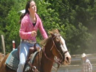 Teen Critically Injured In Rodeo Competition | BahVideo.com