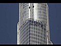 Burj Dubai de pencereler b yle temizleniyor | BahVideo.com