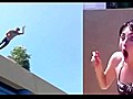 Hier Mann f llt bei Heiratsantrag vom Dach | BahVideo.com