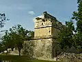 Royalty Free Stock Video SD Footage Zoom Into Mayan Temple at Chichen Itza in Mexico | BahVideo.com