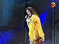 Ivete Sangalo toca Acelera A no Ax Brasil 2011 | BahVideo.com
