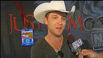 Justin Moore Backstage Pass | BahVideo.com