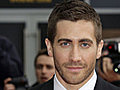 Jake Gyllenhaal Gets Naked | BahVideo.com