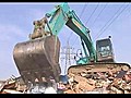 Jap n reutiliza la basura generada por el tsunami | BahVideo.com