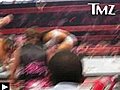 CATCH triple H se fait entarter | BahVideo.com