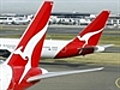 Qantas shares dive after Virgin-SIA deal | BahVideo.com